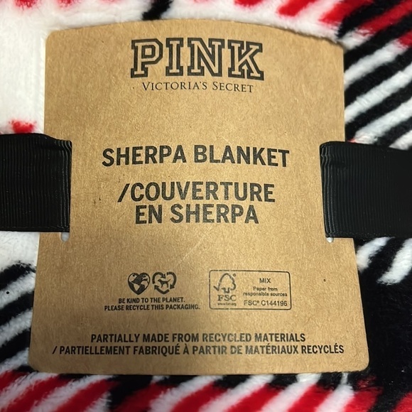 Victoria’s Secret Sherpa blanket, so cozy and soft, new - Picture 2 of 4